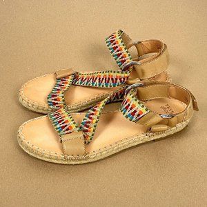 Frye Kole Asymmetrical Woven Rainbow Sandal Women's Size 8.5 Tan Multicolor